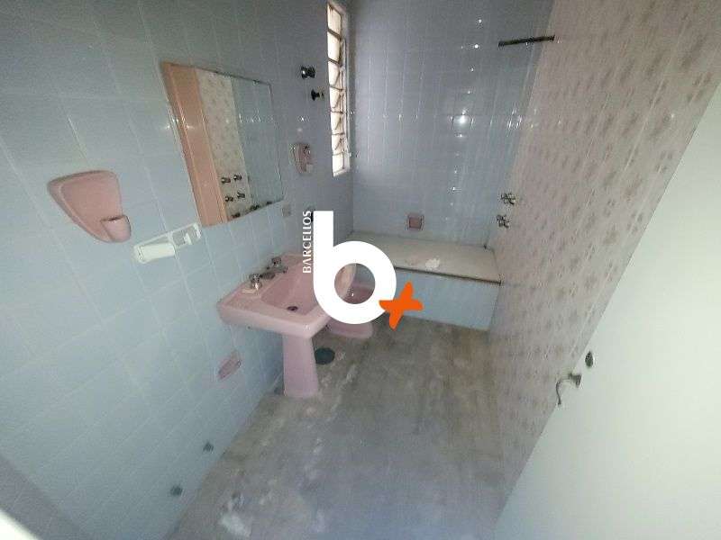 Apto com 2 quartos, 1 banheiro e 60m² à venda no bairro Centro, Porto Alegre