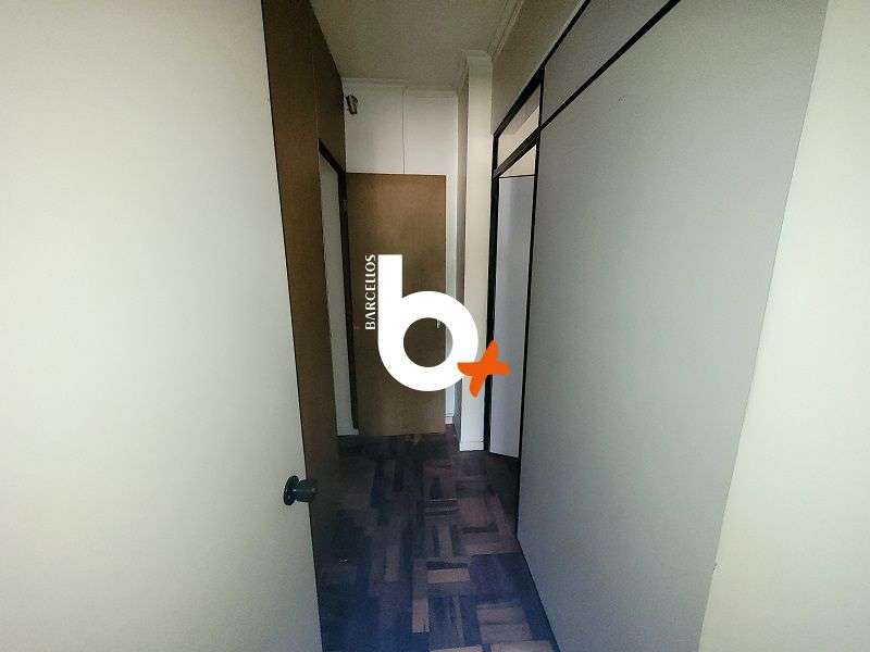 Apto com 2 quartos, 1 banheiro e 60m² à venda no bairro Centro, Porto Alegre