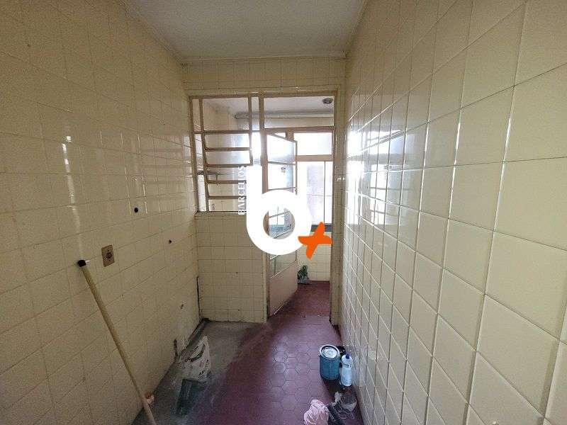 Apto com 2 quartos, 1 banheiro e 60m² à venda no bairro Centro, Porto Alegre
