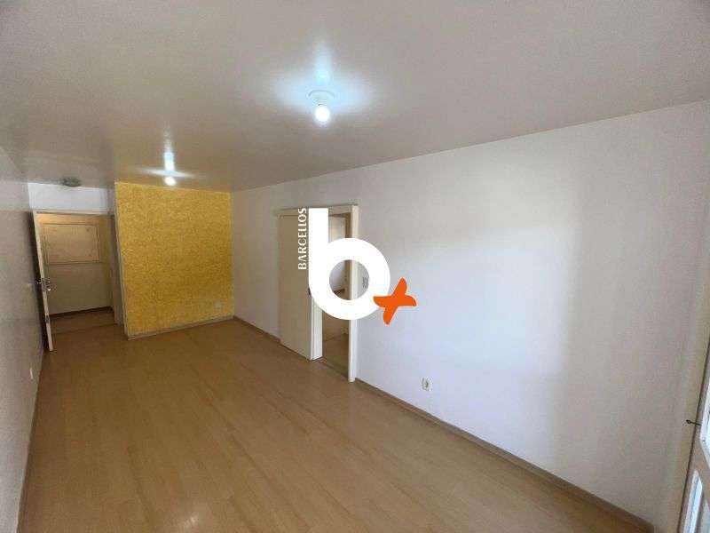 Apto com 2 quartos, 1 banheiro e 70m² à venda no bairro Passo D Areia, Porto Alegre