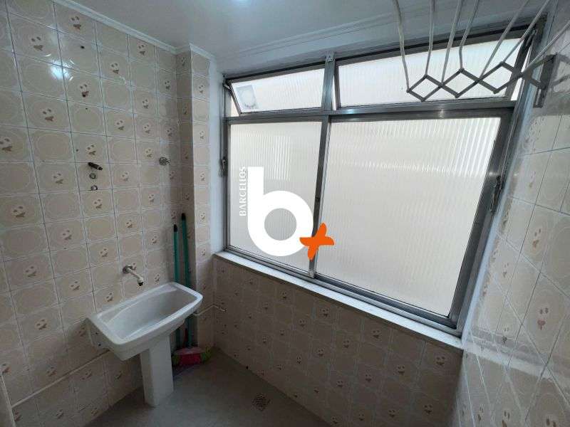 Apto com 2 quartos, 1 banheiro e 70m² à venda no bairro Passo D Areia, Porto Alegre