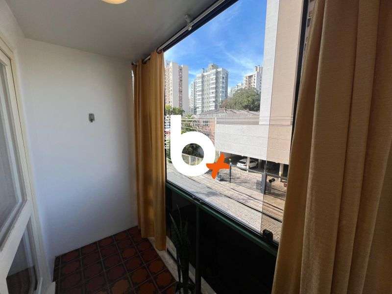Apto com 2 quartos, 1 banheiro e 70m² à venda no bairro Passo D Areia, Porto Alegre