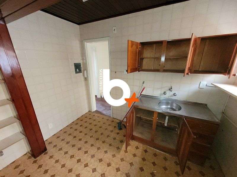 Apto com 2 quartos, 1 banheiro e 60m² à venda no bairro Rio Branco, Porto Alegre