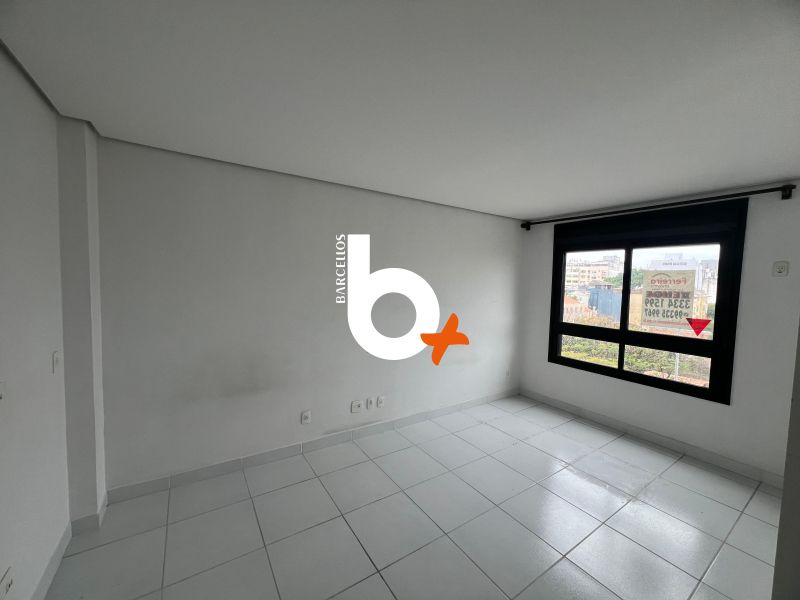 Apto com 1 quarto, 1 banheiro e 27m² à venda no bairro Cidade Baixa, Porto Alegre