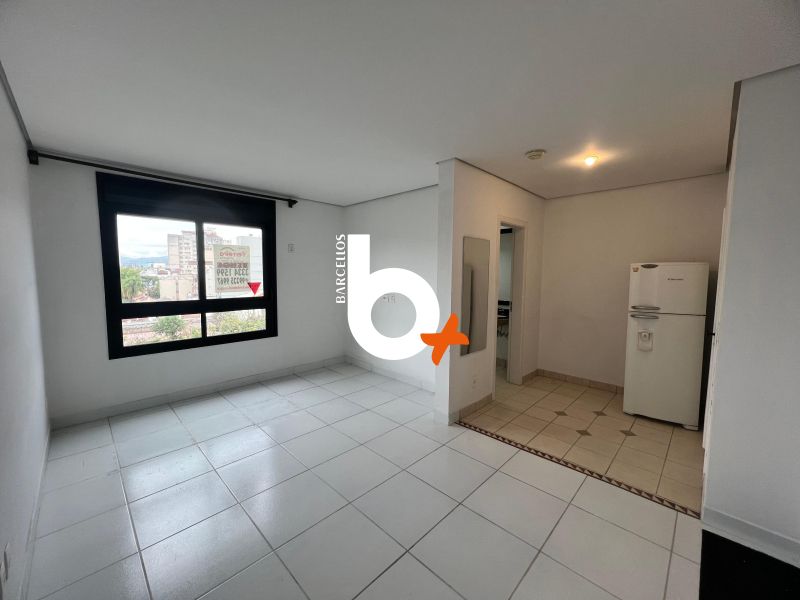 Apto com 1 quarto, 1 banheiro e 27m² à venda no bairro Cidade Baixa, Porto Alegre
