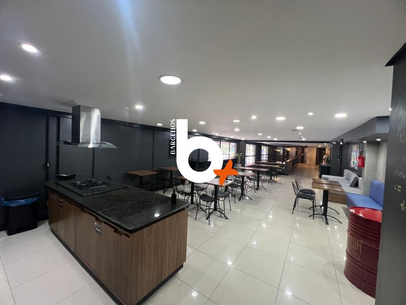 Apto com 1 quarto, 1 banheiro e 27m² à venda no bairro Cidade Baixa, Porto Alegre