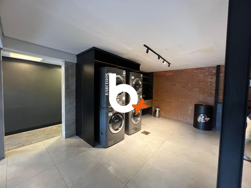Apto com 1 quarto, 1 banheiro e 27m² à venda no bairro Cidade Baixa, Porto Alegre