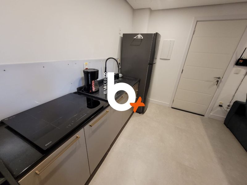 Apto com 1 quarto e 1 banheiro à venda no bairro Centro, Porto Alegre