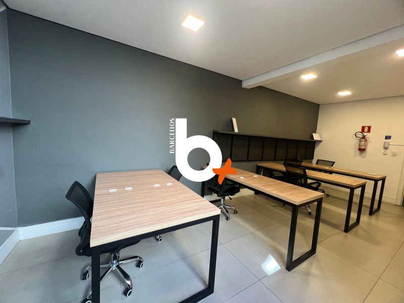 Apto com 1 quarto e 1 banheiro à venda no bairro Centro, Porto Alegre
