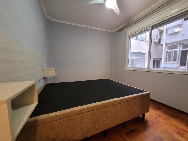 Apto com 1 quarto, 1 banheiro e 37m² à venda no bairro Centro, Porto Alegre