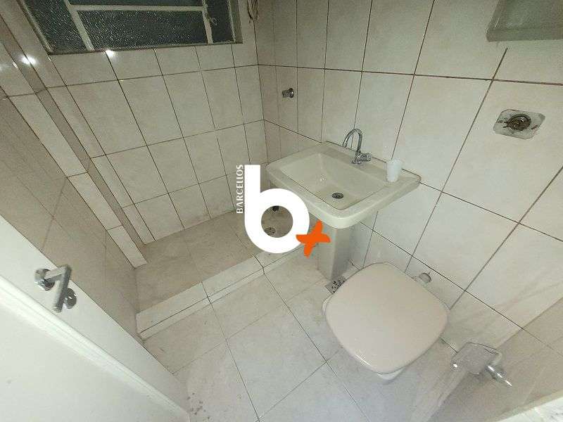 Apto com 2 quartos, 2 banheiros e 73m² à venda no bairro Centro, Porto Alegre