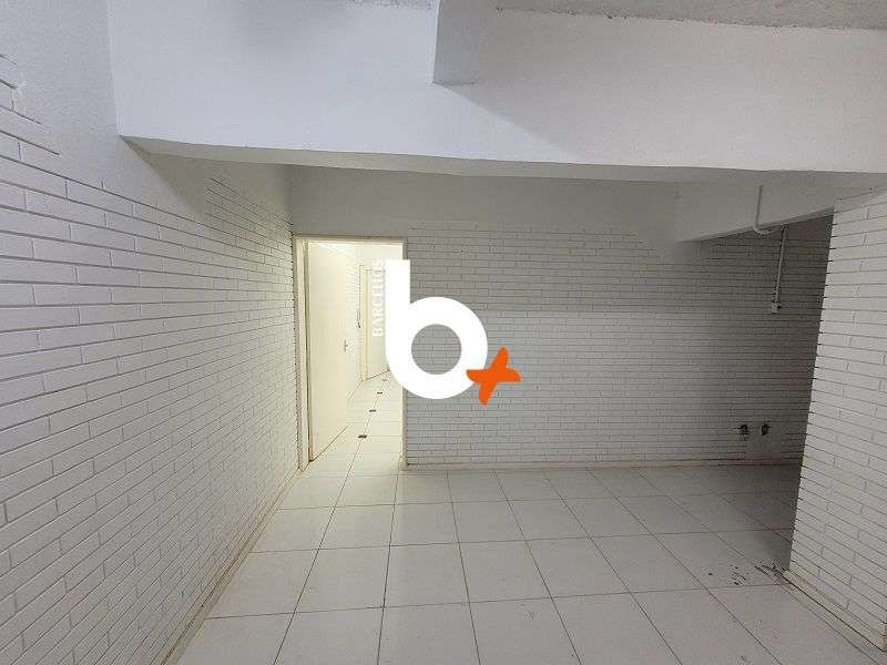 Apto com 2 quartos, 2 banheiros e 73m² à venda no bairro Centro, Porto Alegre