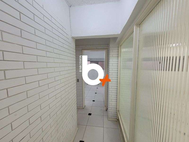 Apto com 2 quartos, 2 banheiros e 73m² à venda no bairro Centro, Porto Alegre