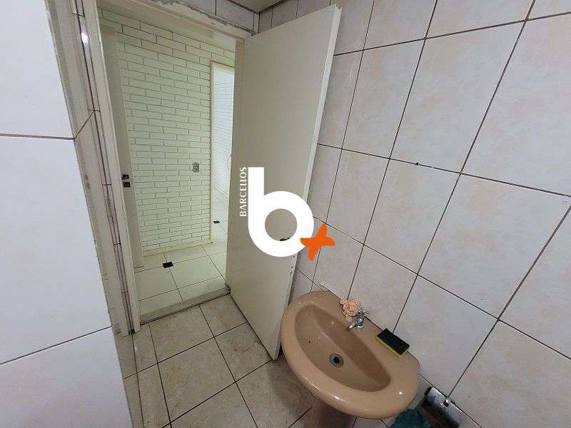 Apto com 2 quartos, 2 banheiros e 73m² à venda no bairro Centro, Porto Alegre