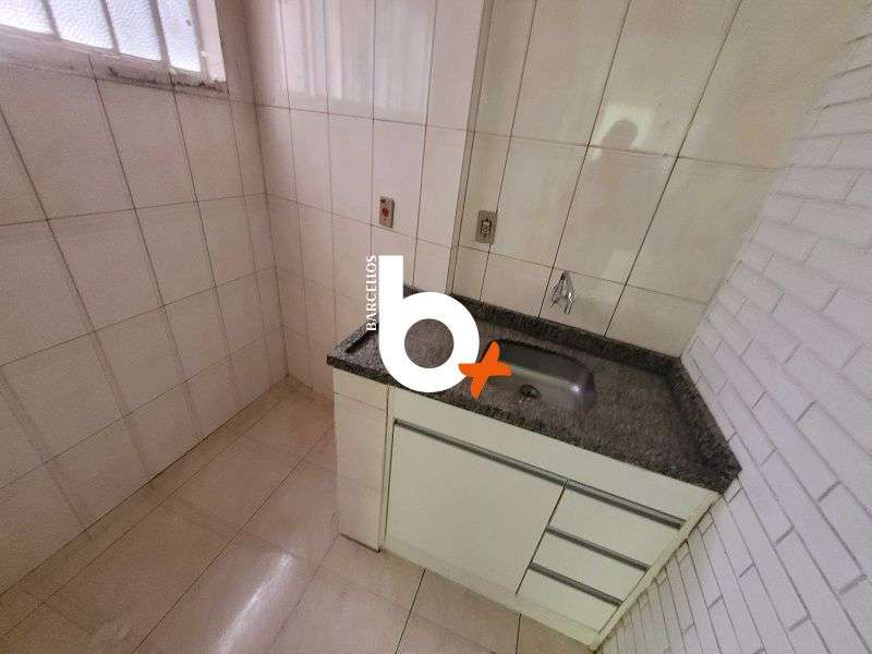 Apto com 2 quartos, 2 banheiros e 73m² à venda no bairro Centro, Porto Alegre