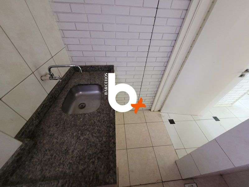 Apto com 2 quartos, 2 banheiros e 73m² à venda no bairro Centro, Porto Alegre