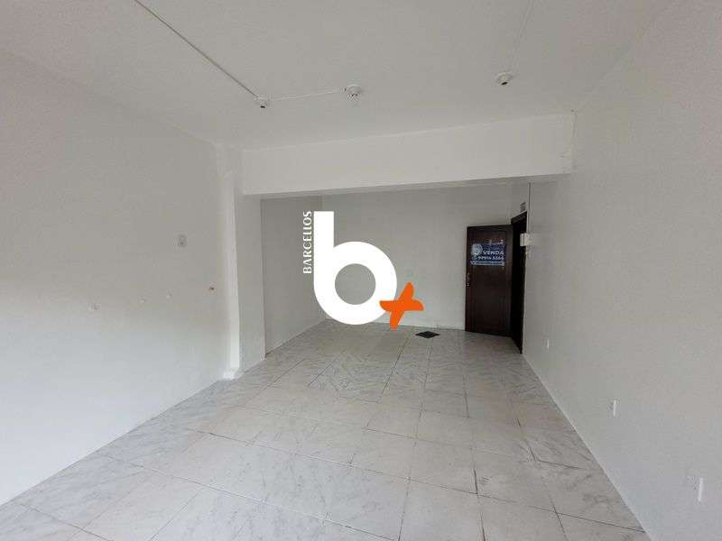 Sala com 1 quarto e 28m² à venda no bairro Centro, Porto Alegre