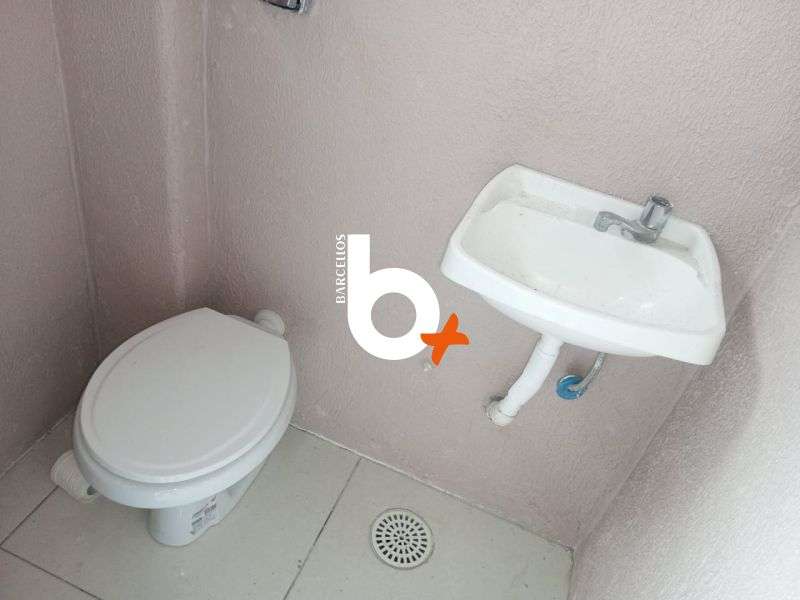 Sala com 1 quarto, 1 banheiro e 22m² à venda no bairro Centro, Porto Alegre
