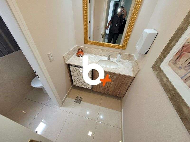 Conjunto com 2 quartos, 1 banheiro e 60m² à venda no bairro Auxiliadora, Porto Alegre