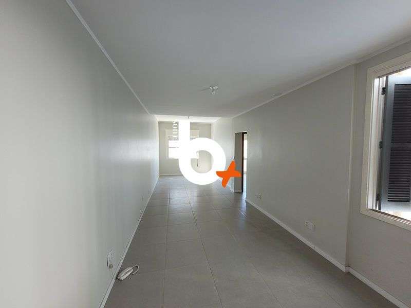 Apto com 2 quartos, 1 banheiro e 65m² à venda no bairro Centro, Porto Alegre