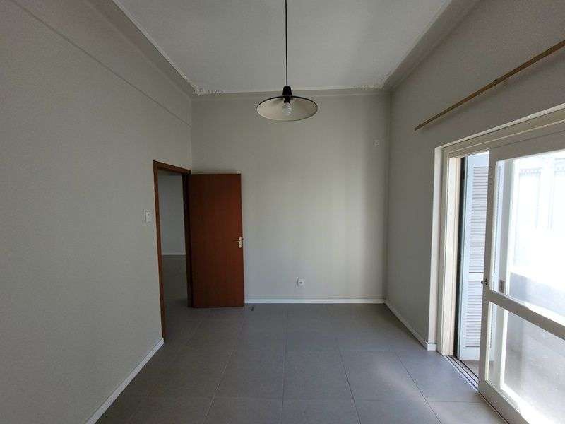 Apto com 2 quartos, 1 banheiro e 65m² à venda no bairro Centro, Porto Alegre