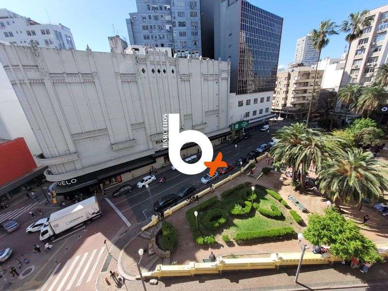 Apto com 2 quartos, 1 banheiro e 65m² à venda no bairro Centro, Porto Alegre