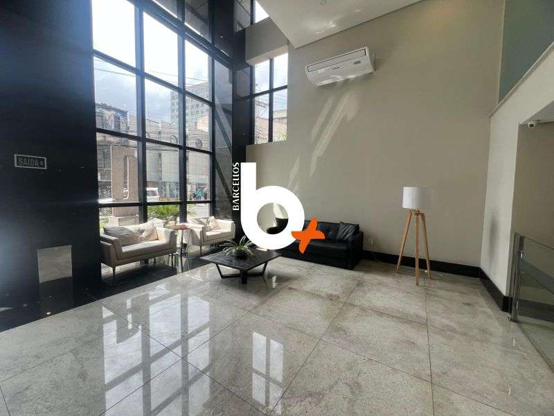 Sala com 1 banheiro e 108m² à venda no bairro Floresta, Porto Alegre