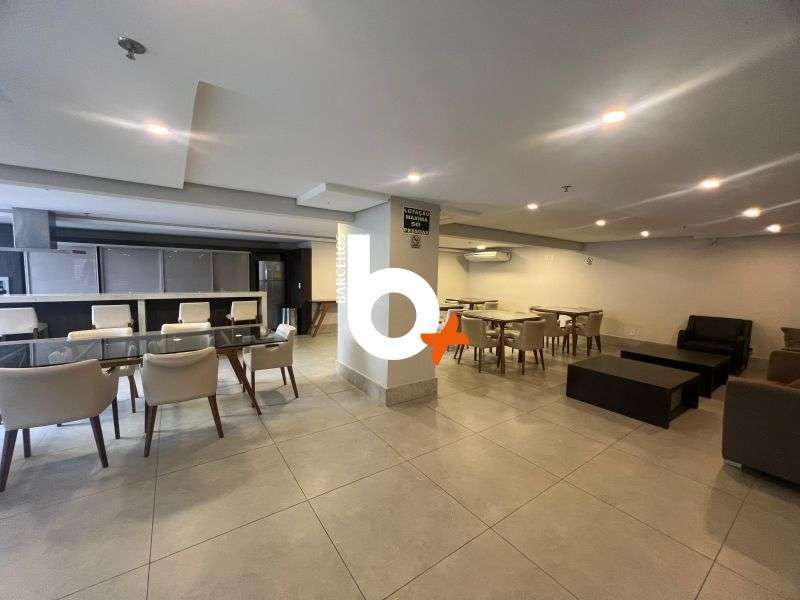 Sala com 1 banheiro e 108m² à venda no bairro Floresta, Porto Alegre