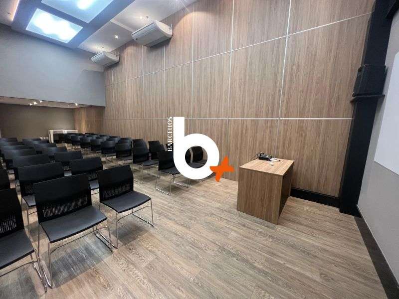 Sala com 1 banheiro e 108m² à venda no bairro Floresta, Porto Alegre