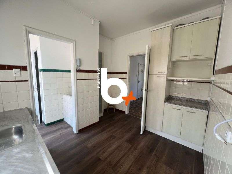 Apto com 3 quartos, 1 banheiro e 97m² à venda no bairro Independencia, Porto Alegre