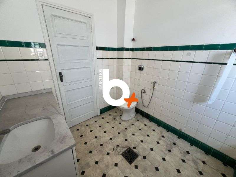 Apto com 3 quartos, 1 banheiro e 97m² à venda no bairro Independencia, Porto Alegre