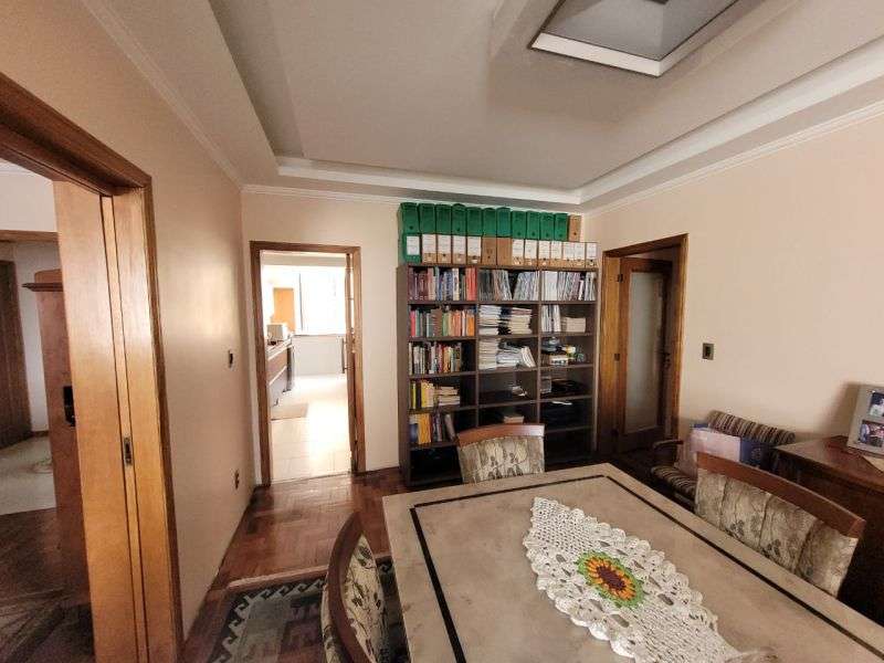 Apto com 3 quartos, 2 banheiros e 156m² à venda no bairro Centro, Porto Alegre