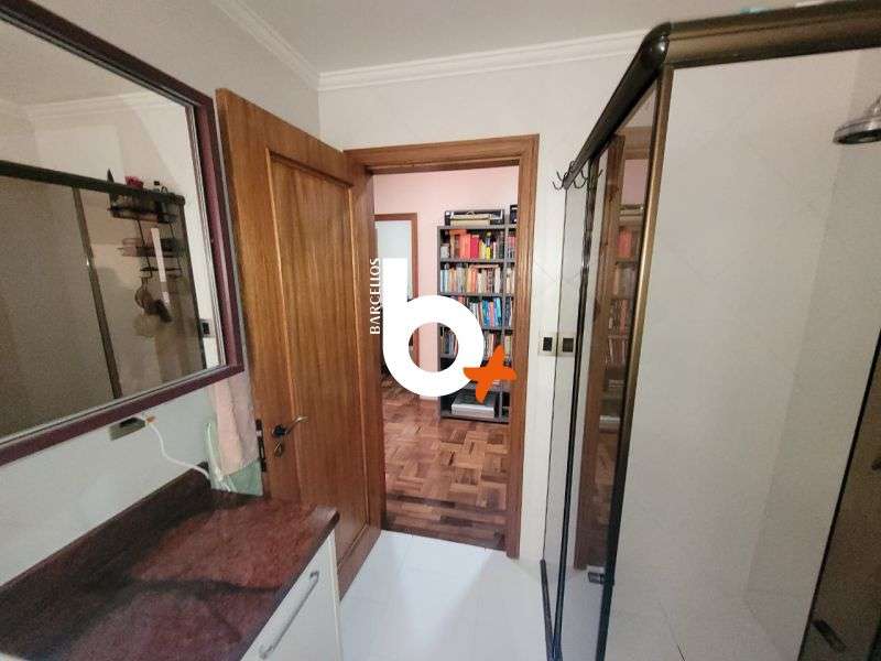 Apto com 3 quartos, 2 banheiros e 156m² à venda no bairro Centro, Porto Alegre