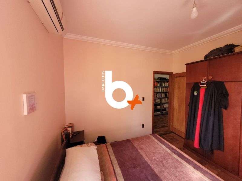Apto com 3 quartos, 2 banheiros e 156m² à venda no bairro Centro, Porto Alegre