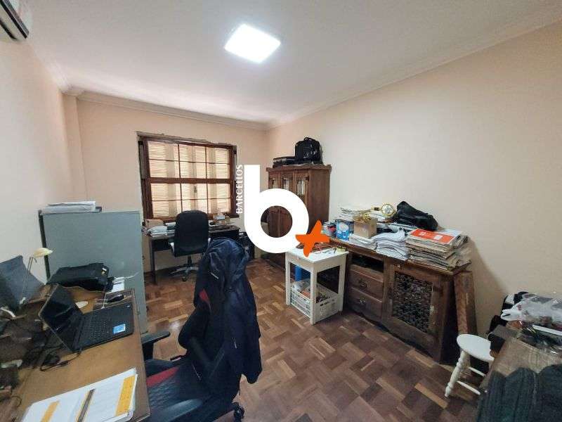 Apto com 3 quartos, 2 banheiros e 156m² à venda no bairro Centro, Porto Alegre