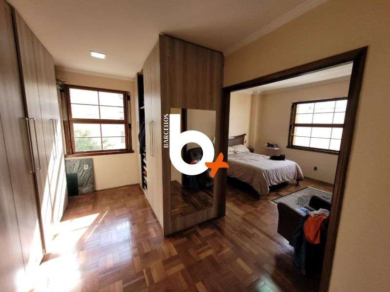 Apto com 3 quartos, 2 banheiros e 156m² à venda no bairro Centro, Porto Alegre