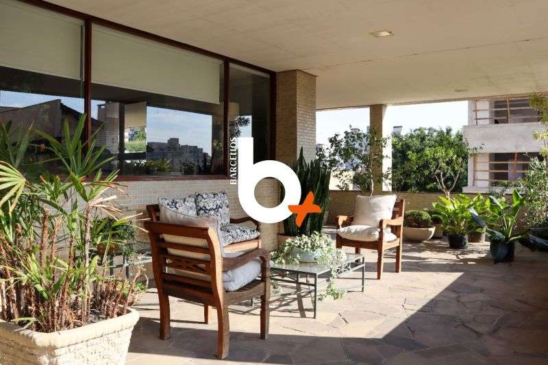 Apto com 3 quartos, 3 banheiros e 221m² à venda no bairro Mont Serrat, Porto Alegre