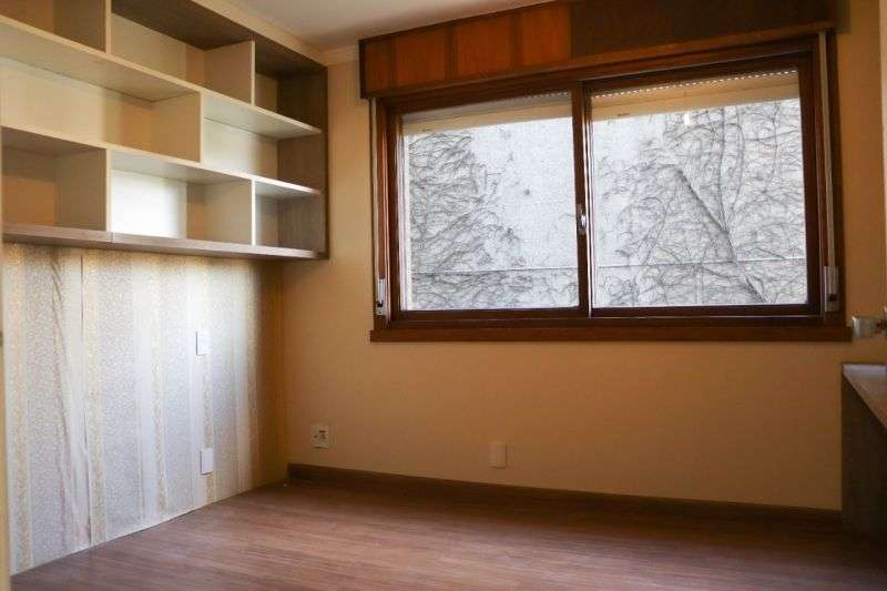 Apto com 3 quartos, 3 banheiros e 221m² à venda no bairro Mont Serrat, Porto Alegre