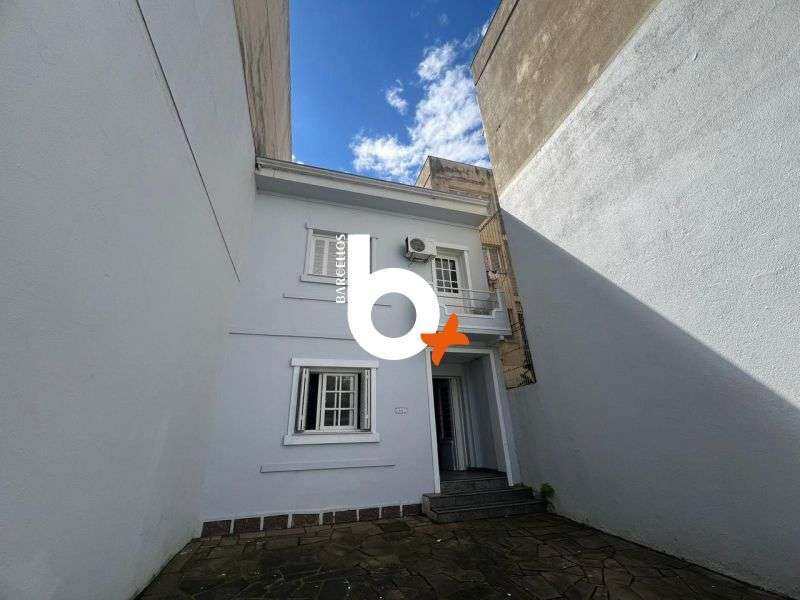 Sala com 3 quartos, 3 banheiros e 243m² à venda no bairro Centro, Porto Alegre