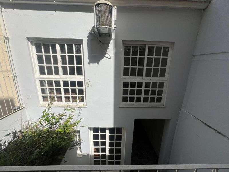 Sala com 3 quartos, 3 banheiros e 243m² à venda no bairro Centro, Porto Alegre