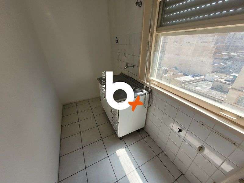 Apto com 1 quarto, 1 banheiro e 28m² à venda no bairro Centro, Porto Alegre