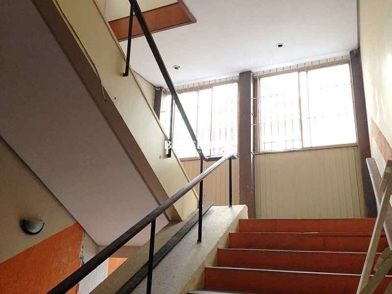 LOJA NA RUA DOS ANDRADAS PROXIMO A PRAÇA DOM FELICIANO