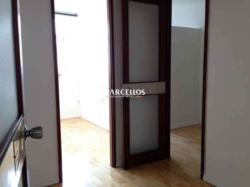 CONJUNTO COMERCIAL AMPLO