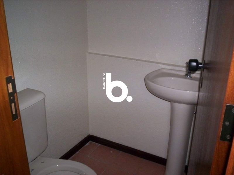 SALA COMERCIAL PROXIMO A OSVALDO ARANHA