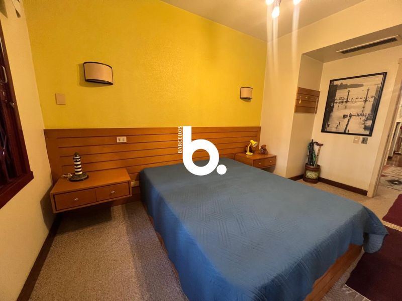 Casa de Alto Padrão com 3 Dormitórios e Piscina no Bela Vista