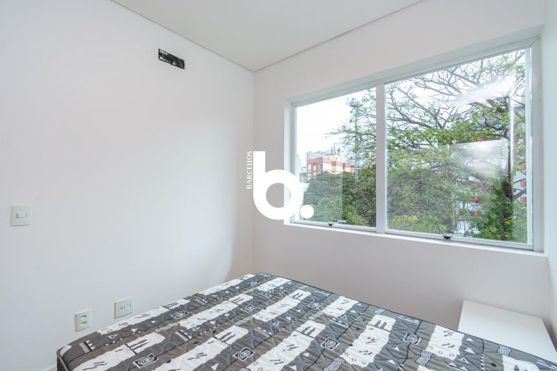 Apartamento Mobiliado de 1 Dormitório com 37m² Próximo à UFRGS no Centro Histórico