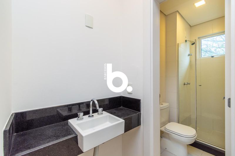 Apartamento Mobiliado de 1 Dormitório com 37m² Próximo à UFRGS no Centro Histórico