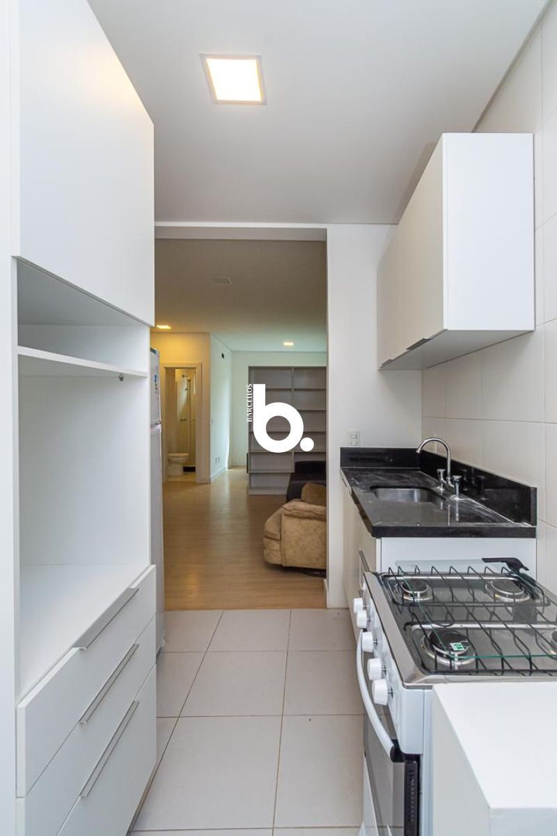 Apartamento Mobiliado de 1 Dormitório com 37m² Próximo à UFRGS no Centro Histórico