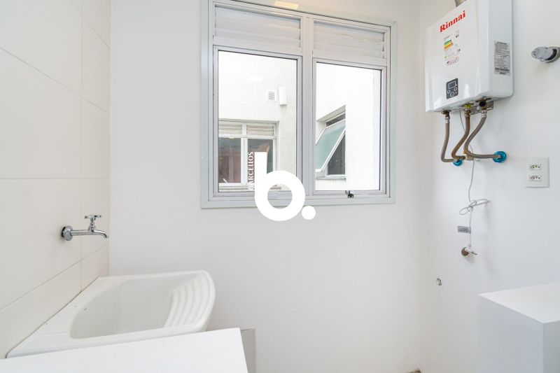 Apartamento Mobiliado de 1 Dormitório com 37m² Próximo à UFRGS no Centro Histórico