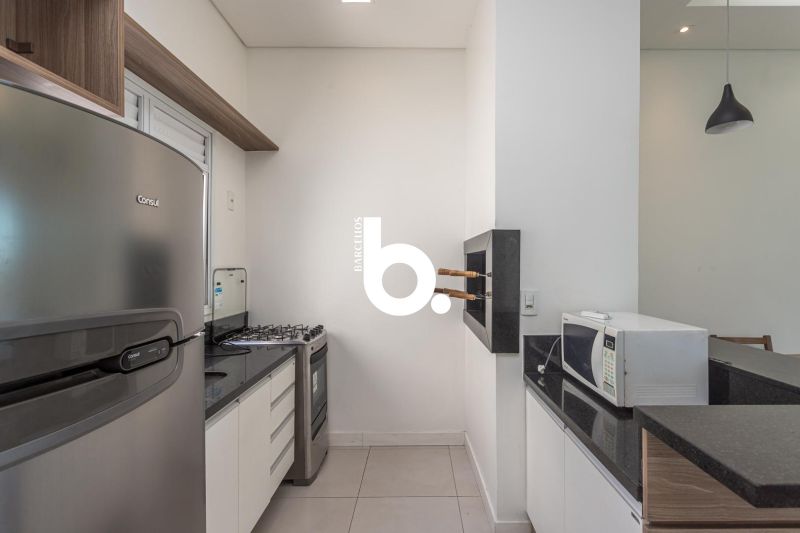 Apartamento Mobiliado de 1 Dormitório com 37m² Próximo à UFRGS no Centro Histórico